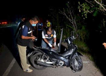 จะโทษใครดี!-ไร้ไฟส่องสว่างทำถนนมืดสนิท-จยย.มองไม่เห็นชนกันเจ็บ-4-ราย-–-เดลีนีวส์